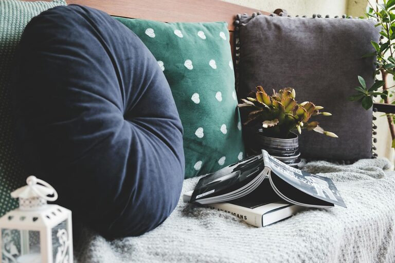 How to Create a Cosy and Inviting Reading Nook at Home