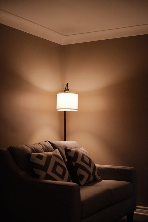 Tips for Creating a Cosy and Inviting Living Room Space