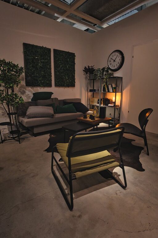 Tips for Creating a Cozy and Inviting Living Room Space